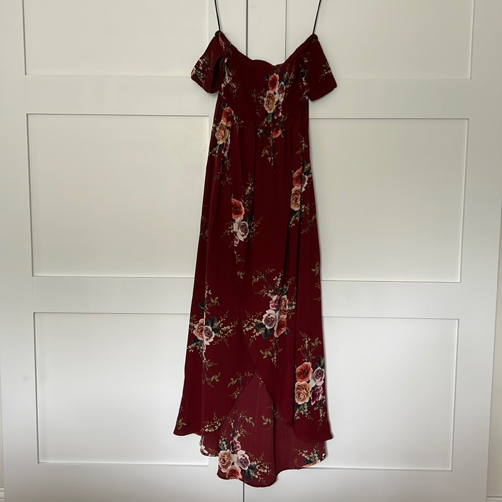 NWT Showpo Lovestruck Maxi Dress in wine floral Off the Shoulder